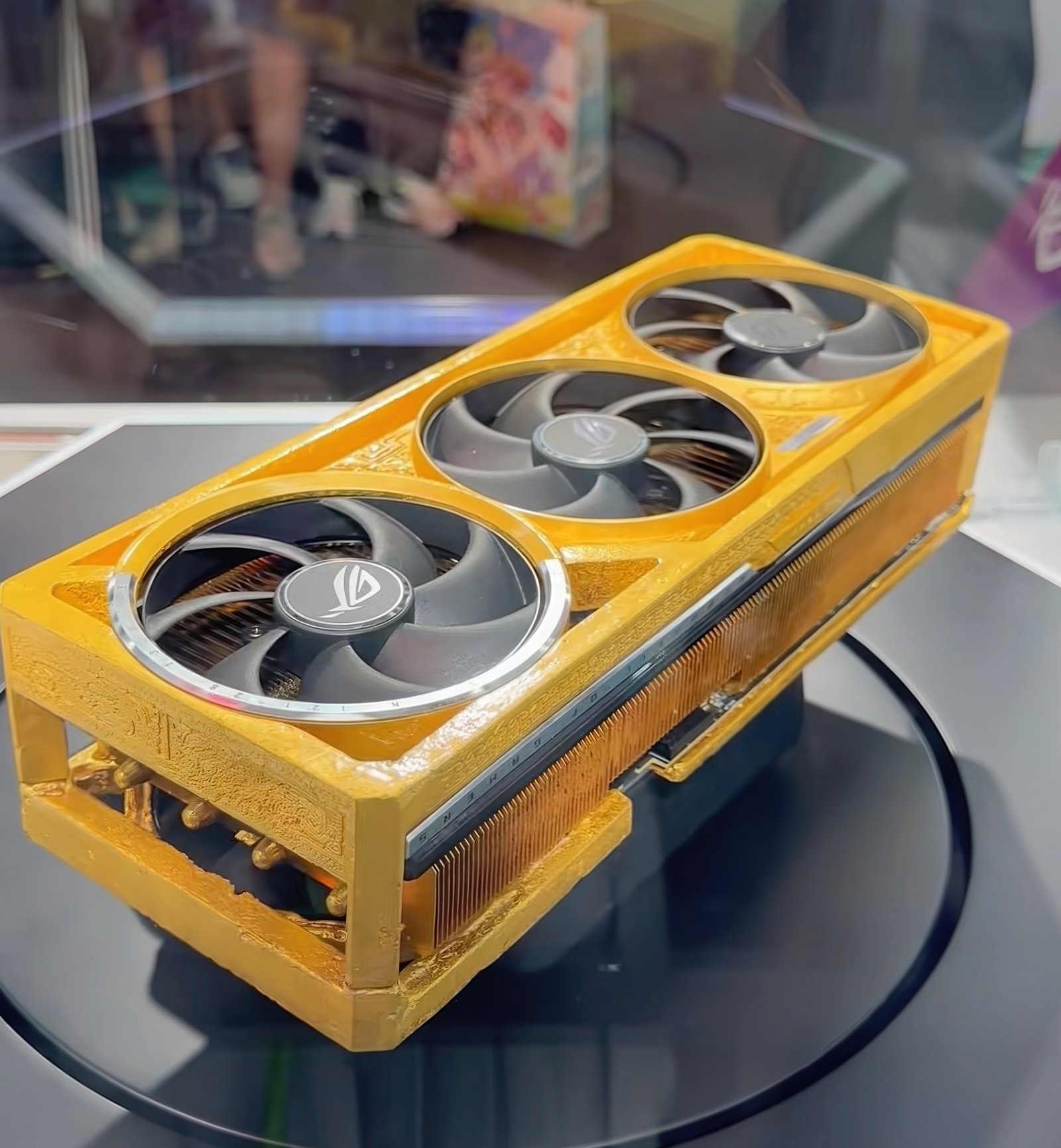 ASUS Unveils Ultra-Luxury ROG Astral RTX 5090 with 5kg of Gold, Priced Over $500,000