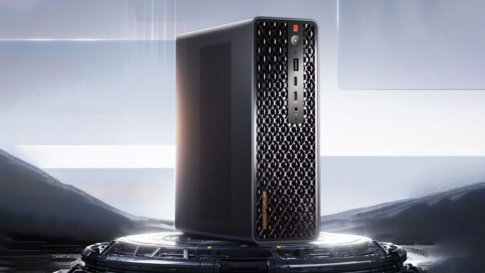 Minisforum MS-S1 MAX, A Compact Powerhouse with Ryzen AI MAX+ 395 “Strix Halo” and USB4 V2